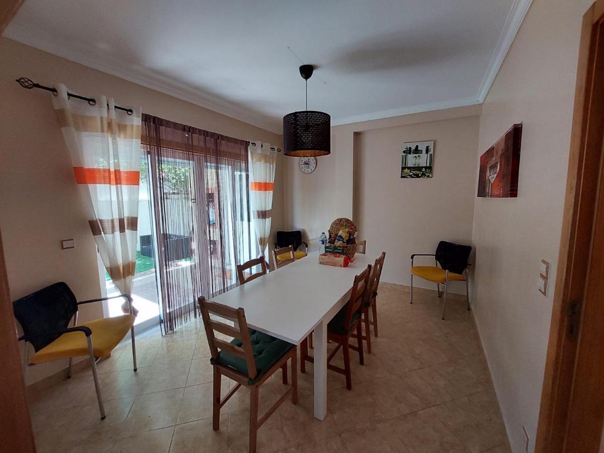 Willa A Family House In Santa Cruz, Torres Vedras Silveira  Zewnętrze zdjęcie